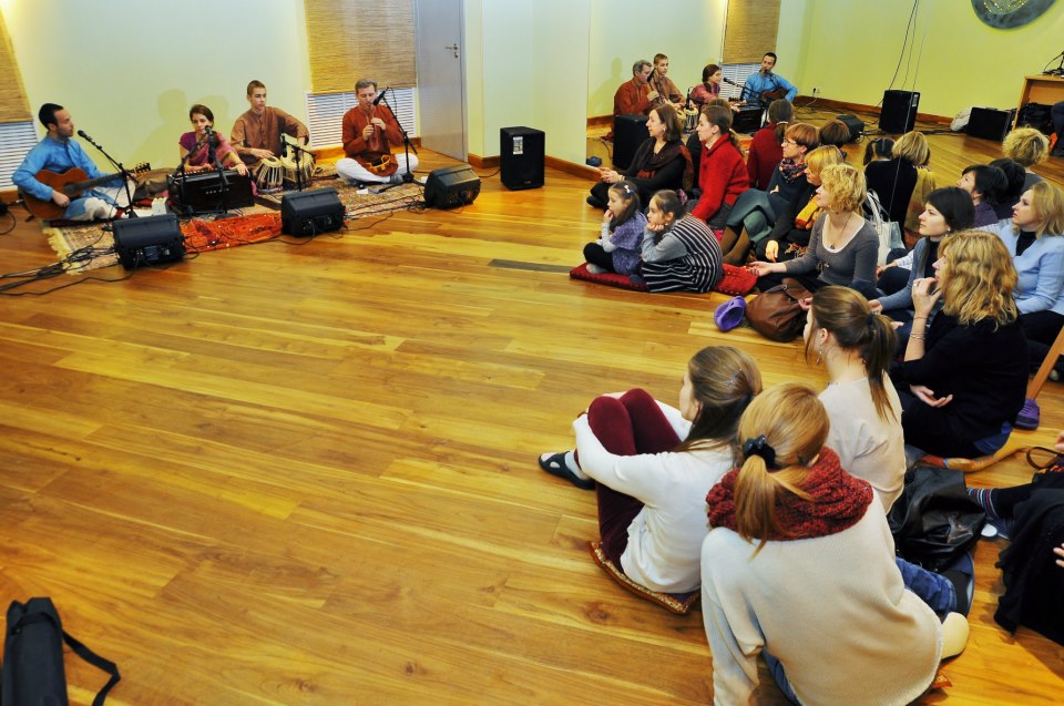 Bhajans on To feel the Universe (2013)