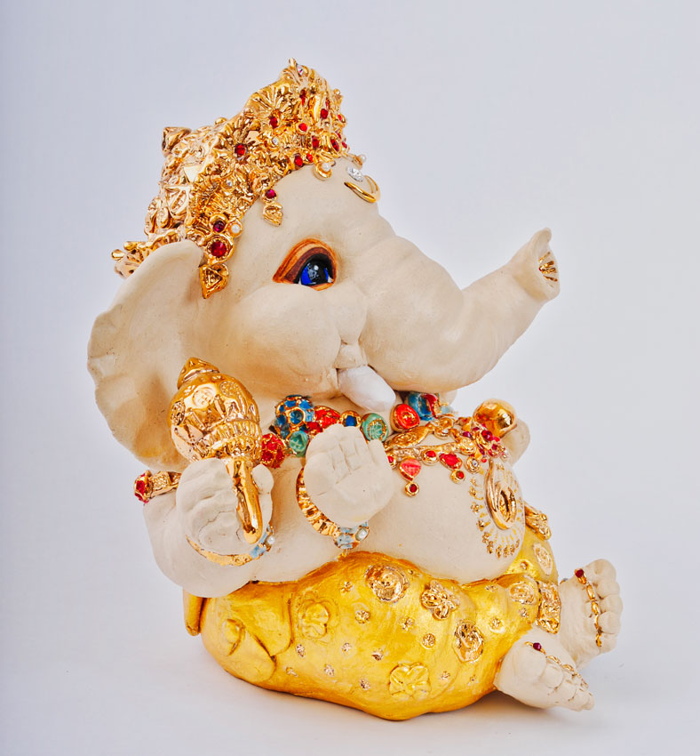 4Saugstad_Brigitte_2018_Ruler_of_Wealth_22x22x21cm, Photo