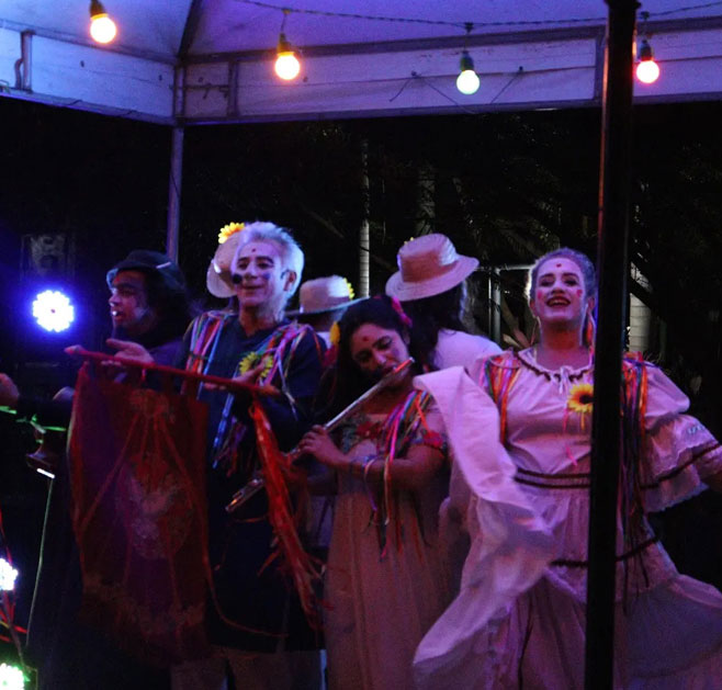 Operetta, Photo Of Pollyanna Rodrigues, Multi-Instrumentalist, Singer, Songwriter, Brazil